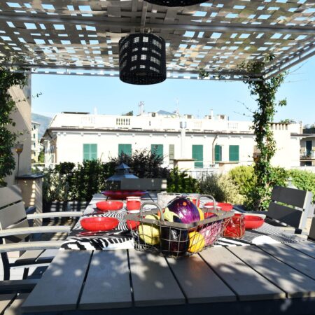 terrazzo con gazebo