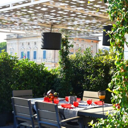 terrazzo con gazebo
