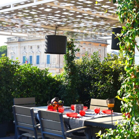 terrazzo con gazebo
