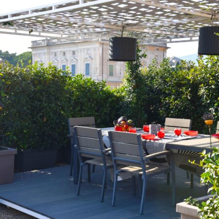 terrazzo con gazebo