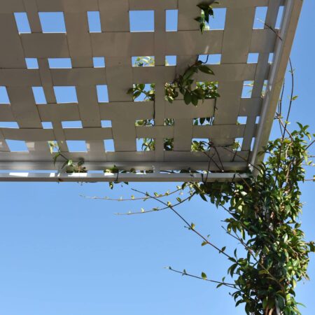 terrazzo con gazebo